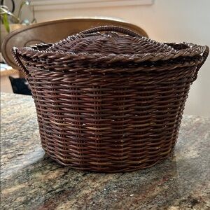 Woven Round Brown Storage/Sewing Basket with Lid - Vintage